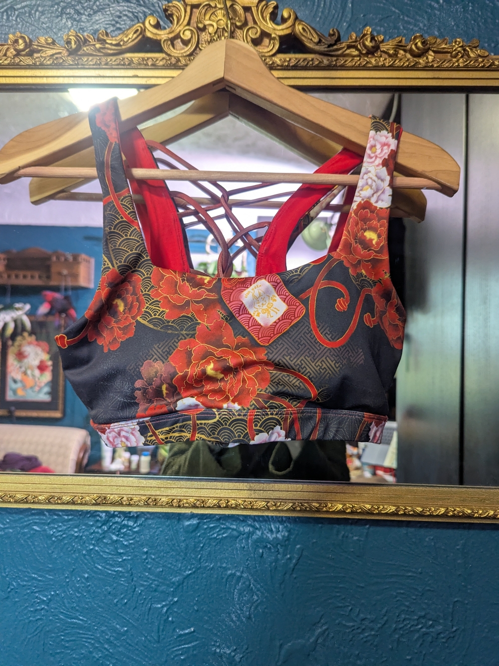 Iron Yokai Peony Floral Red & Black High-Waist Women’s Bra And Shorts Set - Picture 3 of 8